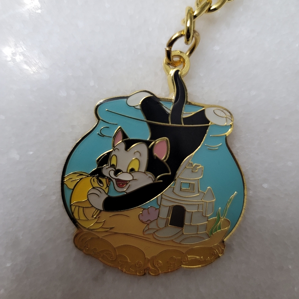 Disneys figaro& cleo keychain
